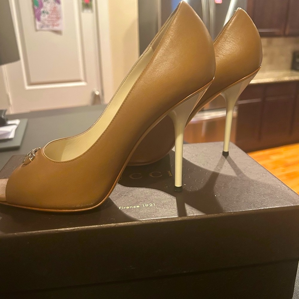 Gucci Tan & White Peep-Toe Heels